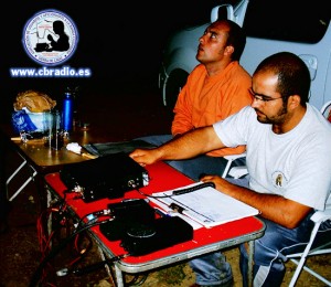 Noche cerrada y fresquita a estas alturas.